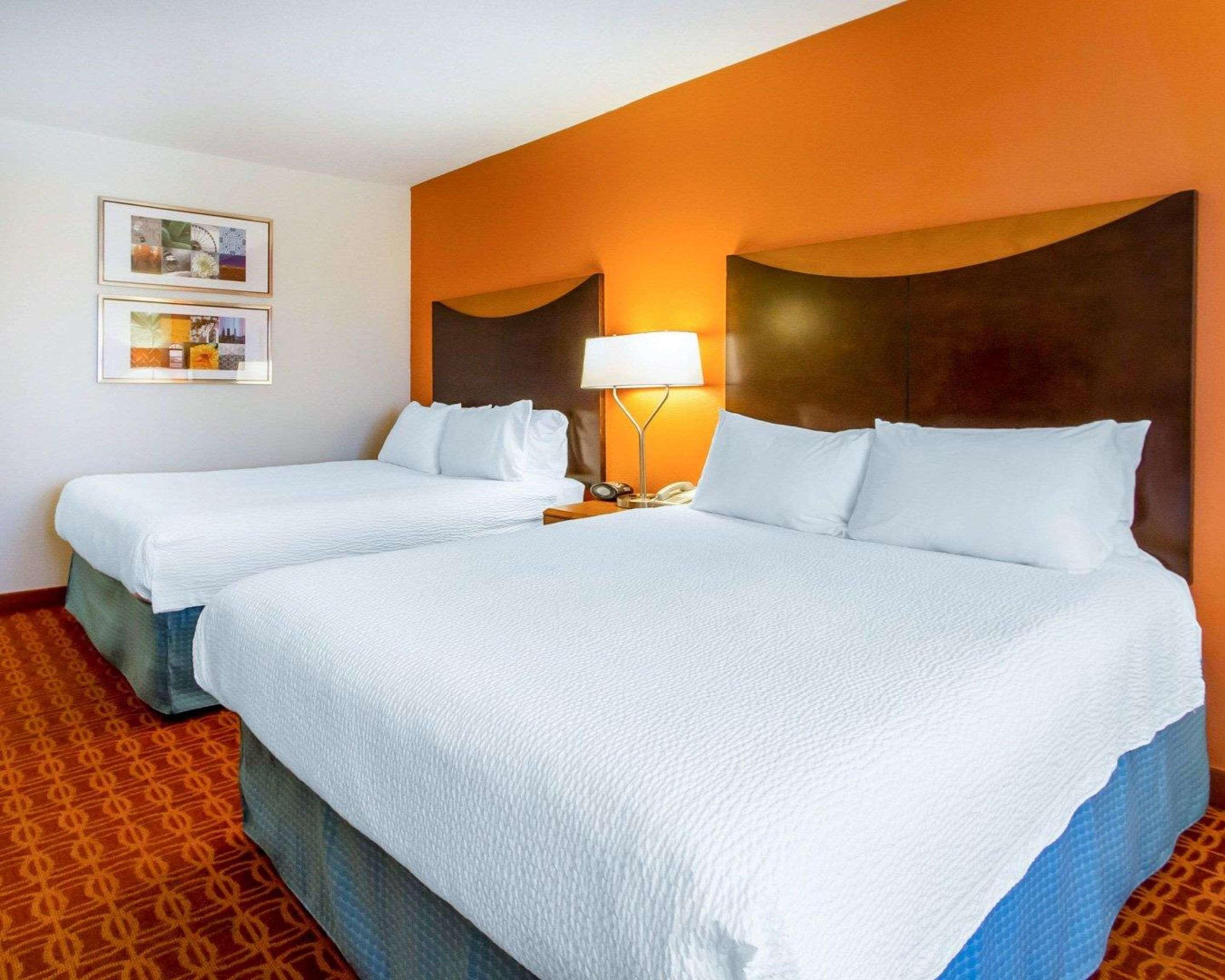 Quality Inn & Suites Keokuk North Екстериор снимка