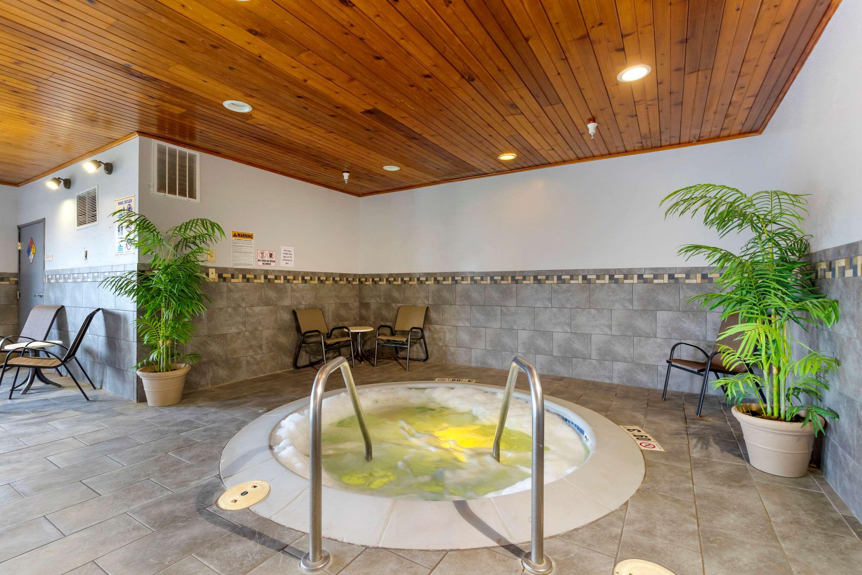 Quality Inn & Suites Keokuk North Екстериор снимка