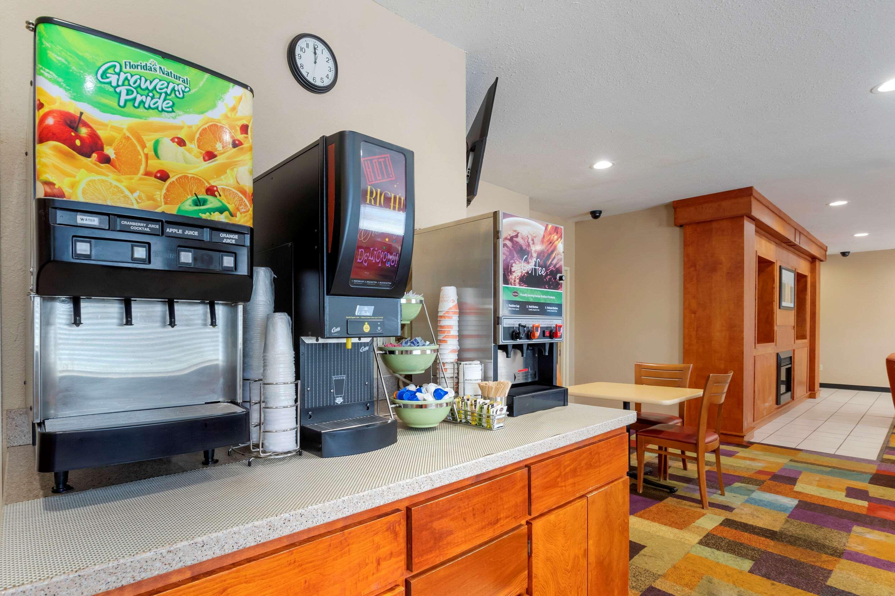 Quality Inn & Suites Keokuk North Екстериор снимка